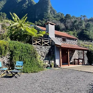 https://zefs-cottage.madeira-islandshotels.com