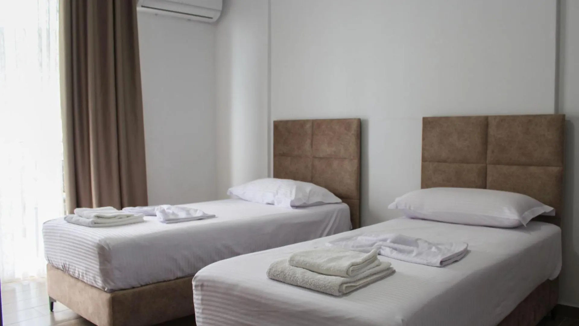 Hotel Sunset Shengjin 0*,  Albania